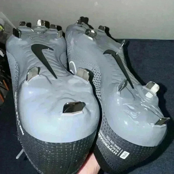 Nike React Hyperdiamond 4 Pro Softball Shoes Womens Sz 8 Cleats CZ5920-010 Sport - Picture 11 of 12